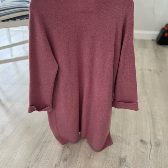 Saks Fifth Avenue 95% cashmere wrap. Gorgeous pink and lush. Super soft! - Picture 5 of 6